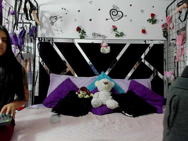 Dreamgirlss from BongaCams