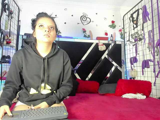 Dreamgirlss from BongaCams