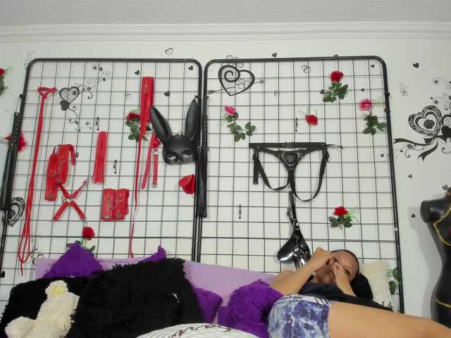 Dreamgirlss's BongaCams show and profile