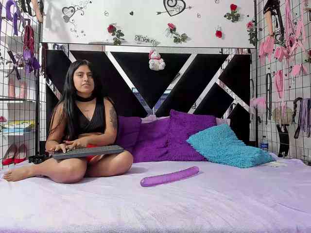 Dreamgirlss webcam