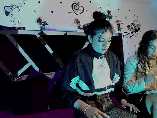 Dreamgirlss webcam