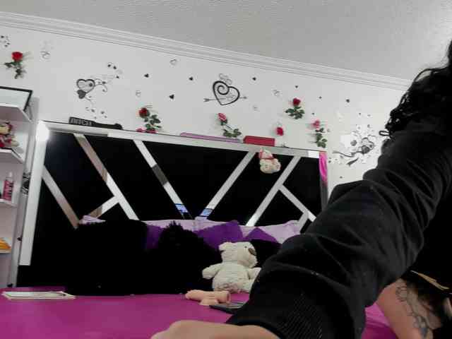 Dreamgirlss webcam