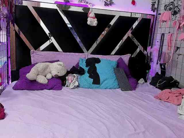 Dreamgirlss webcam
