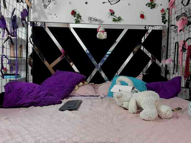 Dreamgirlss webcam