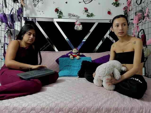 Dreamgirlss webcam