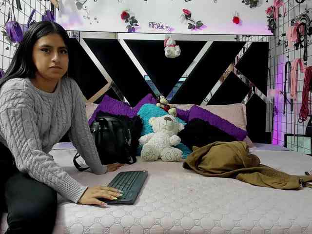 Dreamgirlss webcam