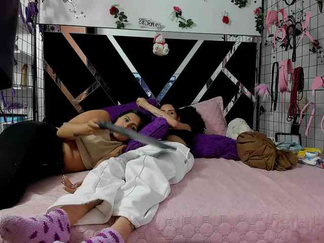 Dreamgirlss webcam
