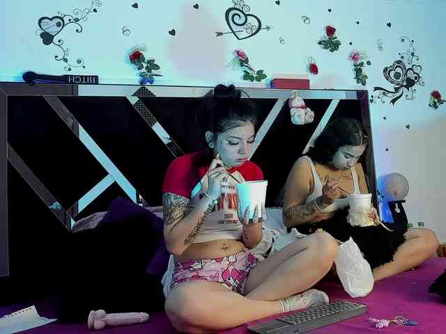 Dreamgirlss webcam