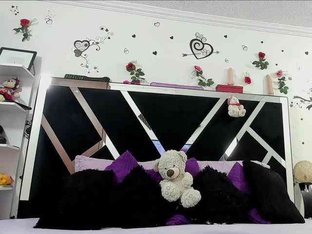 Dreamgirlss webcam