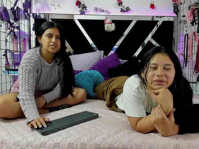 Dreamgirlss webcam