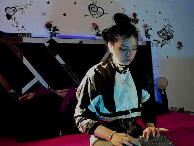 Dreamgirlss webcam