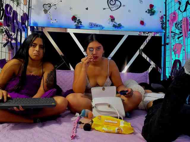Dreamgirlss webcam