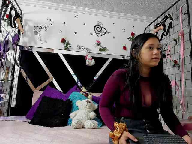 Dreamgirlss webcam