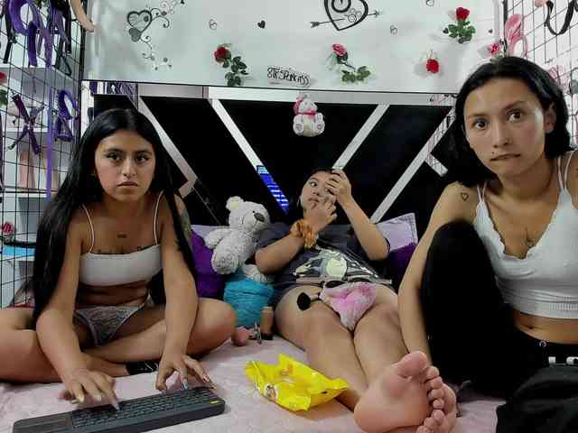 Dreamgirlss webcam