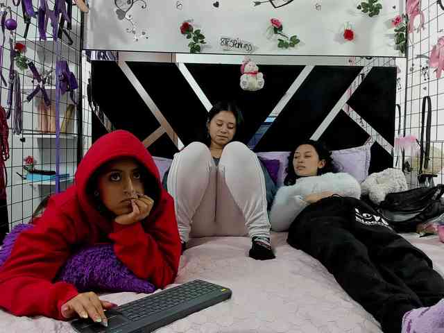 Dreamgirlss webcam
