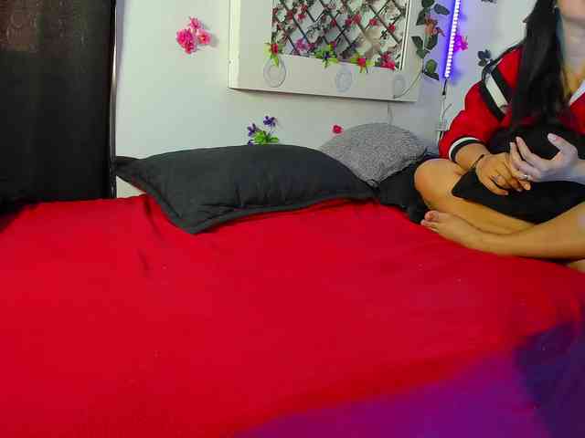 Dreamgirlss Live Webcam on BongaCams