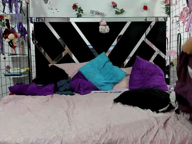 Dreamgirlss webcam