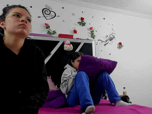 Dreamgirlss webcam