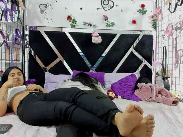 Dreamgirlss webcam
