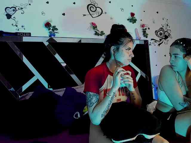 Dreamgirlss webcam
