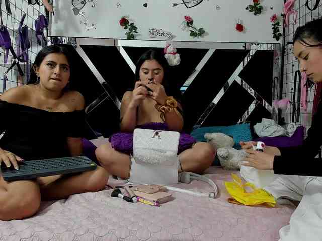 Dreamgirlss webcam