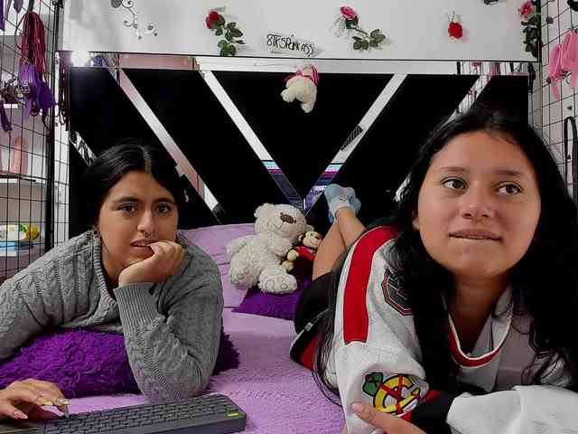 Dreamgirlss webcam