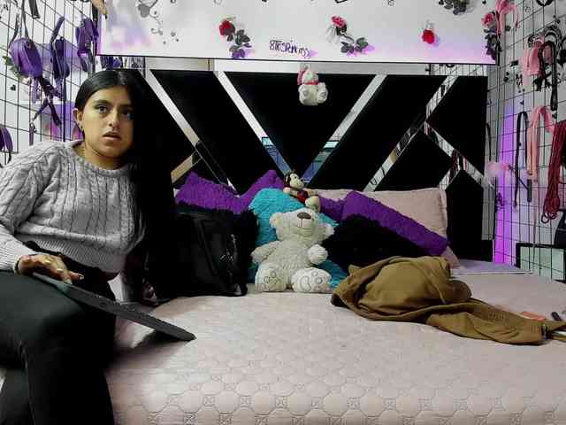 Dreamgirlss webcam