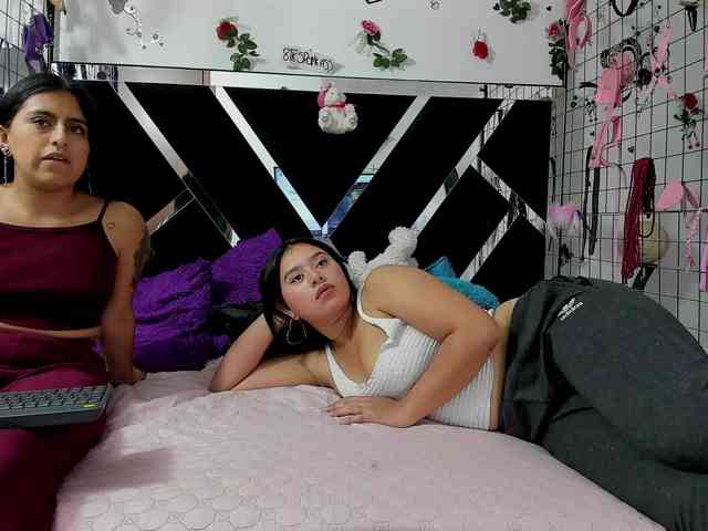 Dreamgirlss webcam