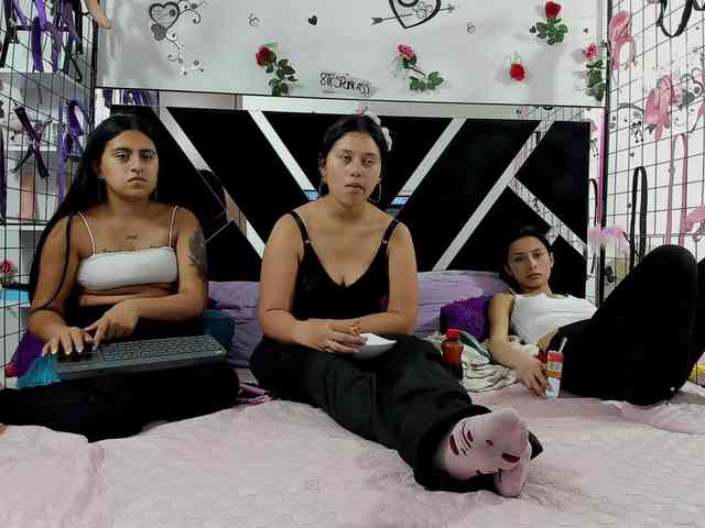 Dreamgirlss webcam