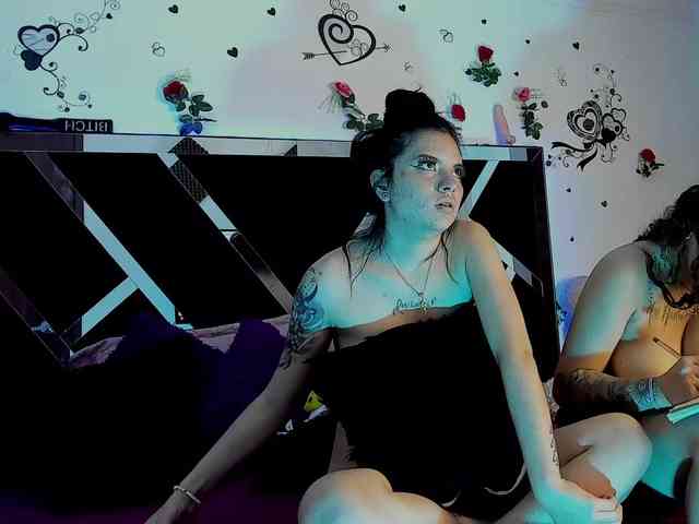 Dreamgirlss webcam