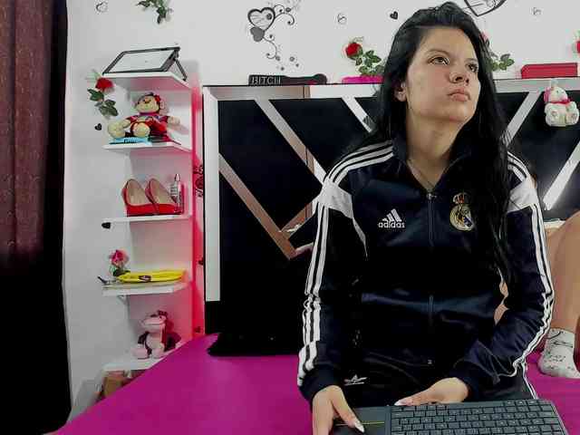 Dreamgirlss webcam