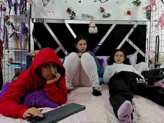 Dreamgirlss webcam