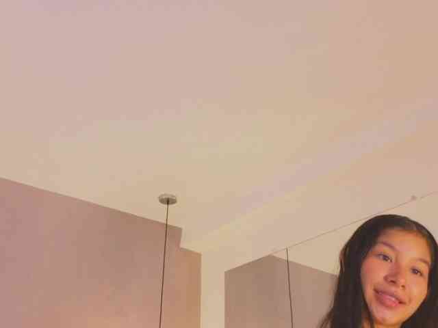 AidaMoreno webcam