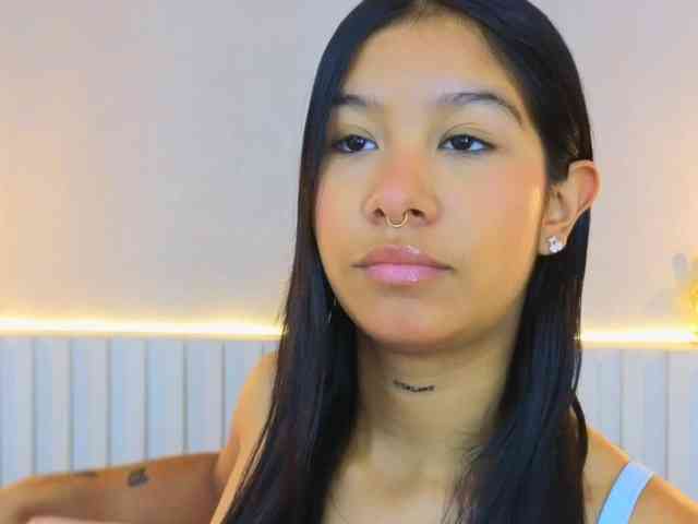 AidaMoreno webcam