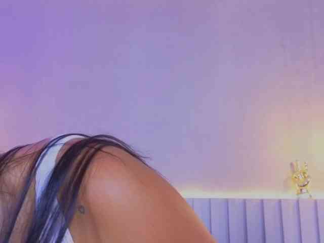 AidaMoreno webcam