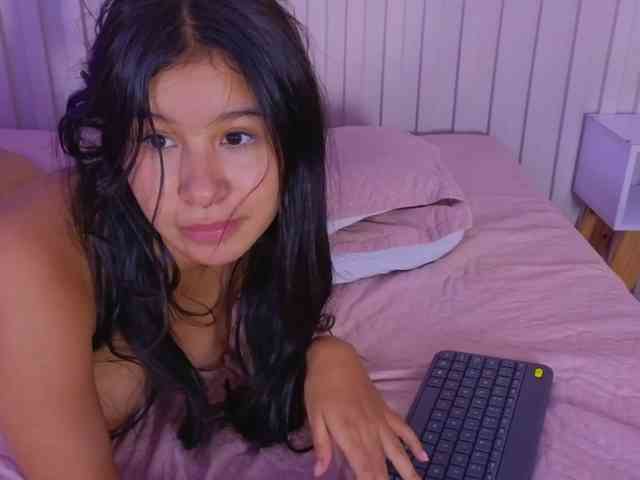 AidaMoreno webcam