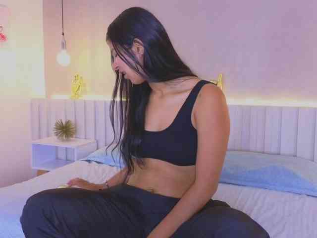 AidaMoreno webcam