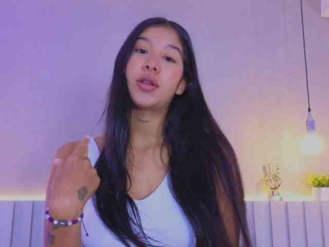 AidaMoreno webcam