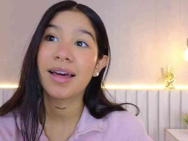 AidaMoreno webcam