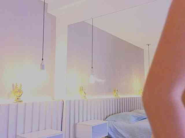 AidaMoreno webcam