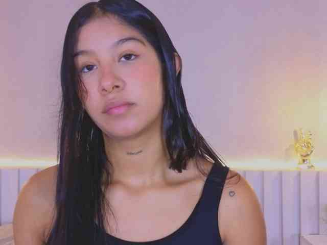 AidaMoreno webcam