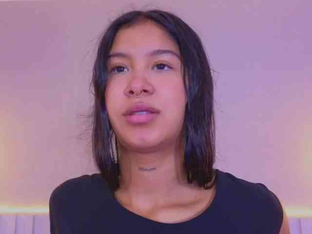 AidaMoreno webcam