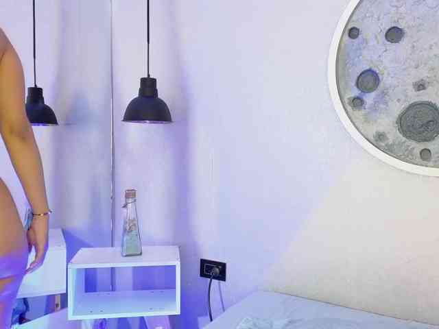 AidaMoreno webcam