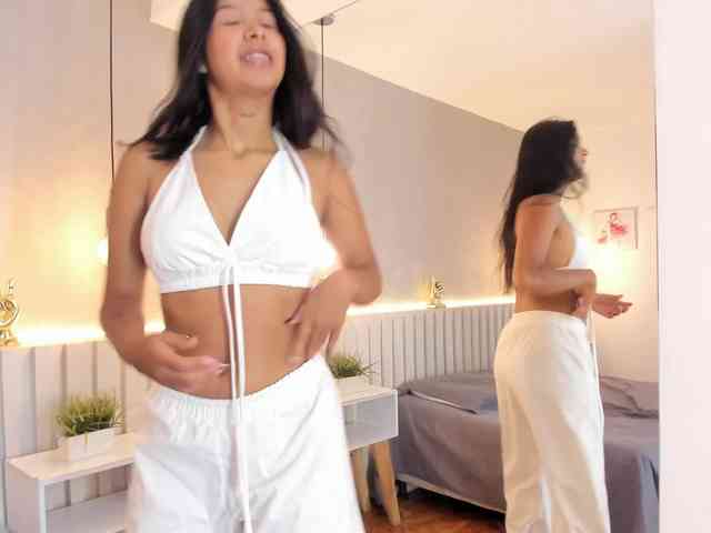 AidaMoreno webcam