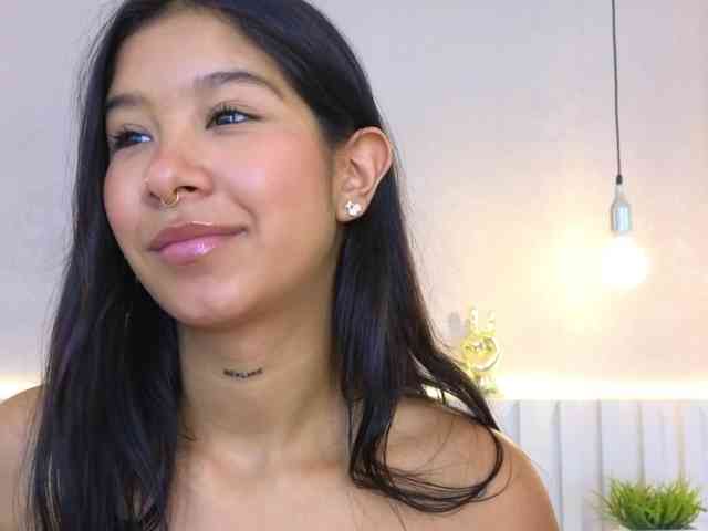 AidaMoreno webcam
