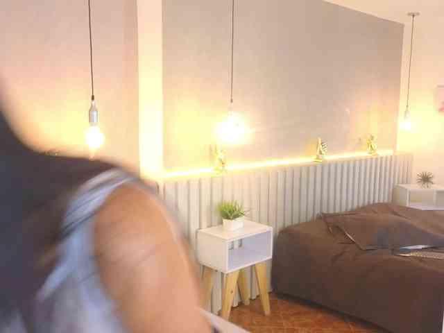 AidaMoreno webcam