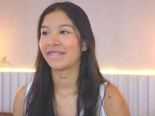 AidaMoreno webcam