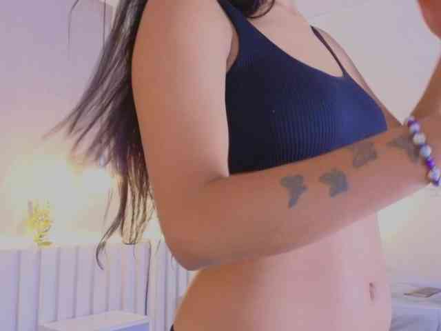 AidaMoreno webcam