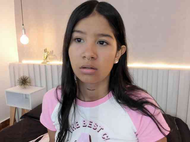 AidaMoreno webcam
