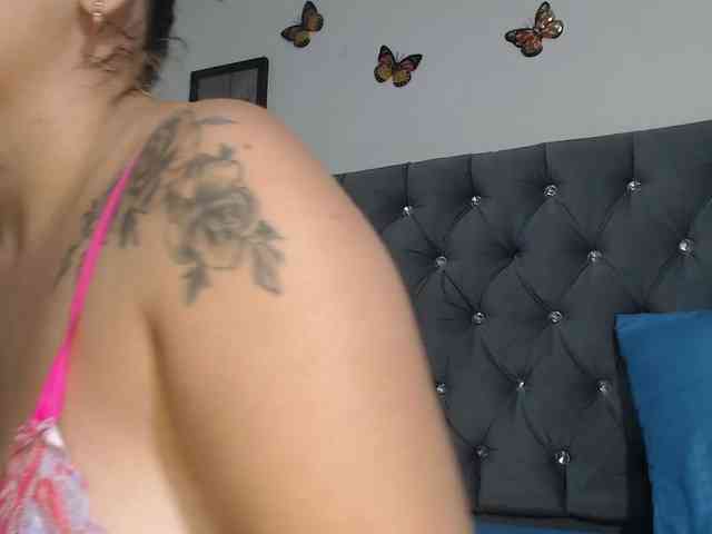 pinkvalentina webcam